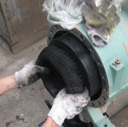 穀輪壓縮機的機件如何潤滑？